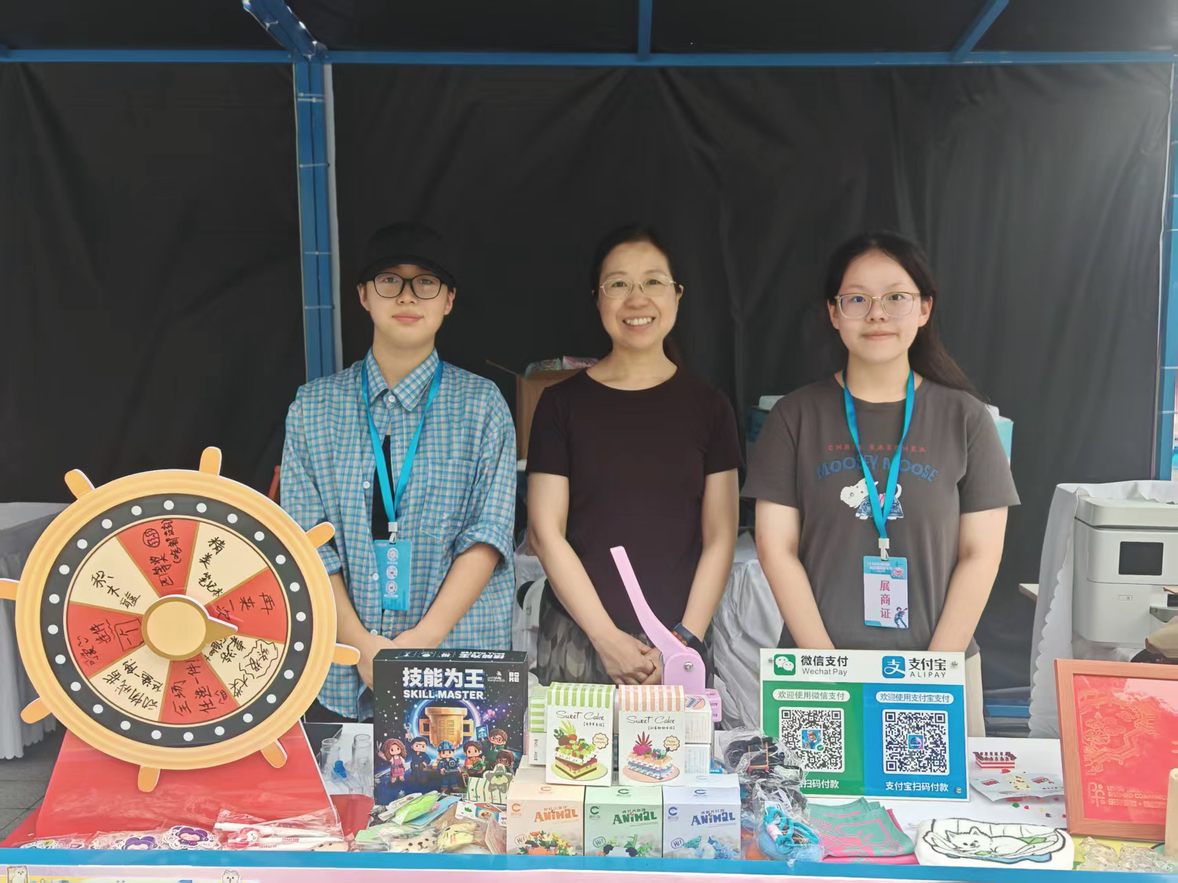 校企协同筑平台，工学结合展风采——商贸会展专业部携手波克集团开展工学结合实践活动