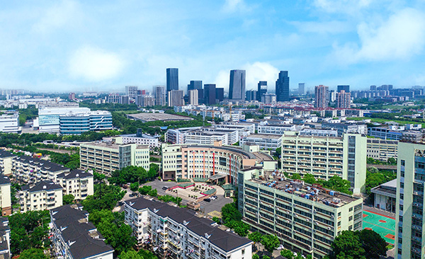 0学校大全貌.jpg